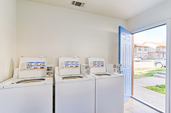 Shady Creek Ranch Azle, TX Apartment Finder