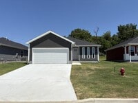 Building Photo - 211 Eagle Edge Dr
