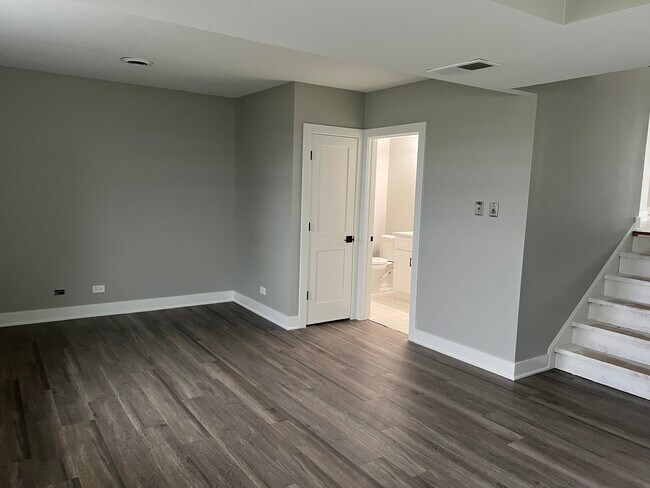 Building Photo - 139 Spuhler Dr
