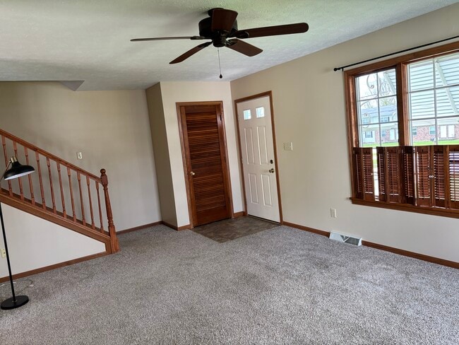 Building Photo - 627 Trease Rd