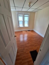 Building Photo - 366 Liberty St