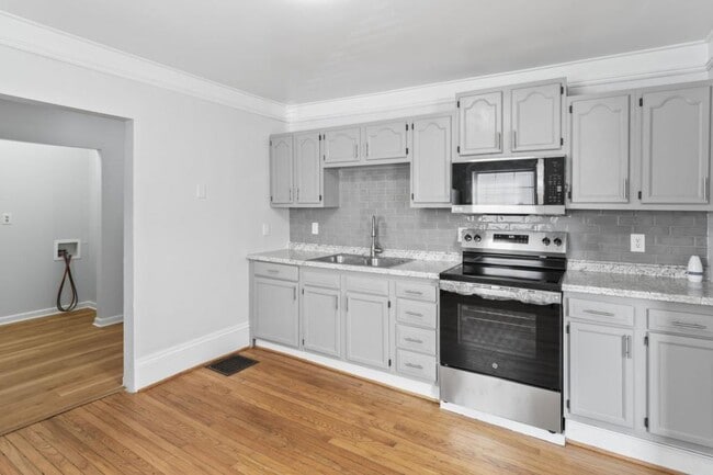 Building Photo - 2842 Bon Air Ave