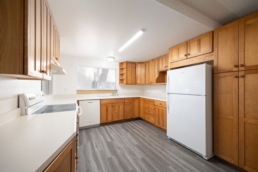 Building Photo - 8737 Lake Murray Blvd