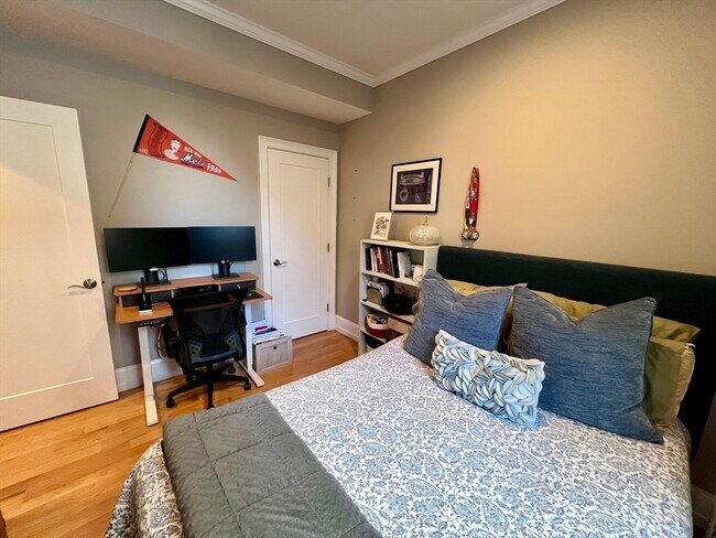 Building Photo - 37 P St