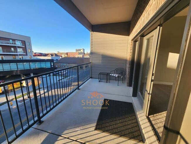 Building Photo - Brownstone Condominiums
