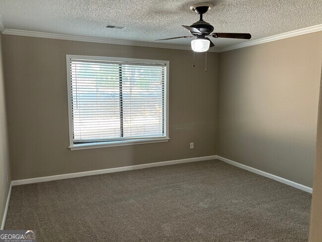 Building Photo - 2187 Palmyra Dr