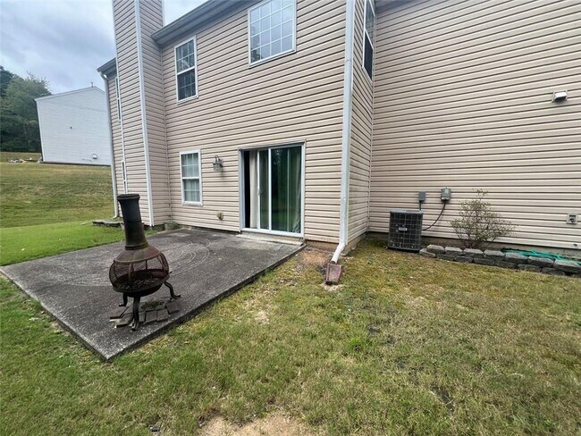 Building Photo - 1785 Campbell Ives Dr SE