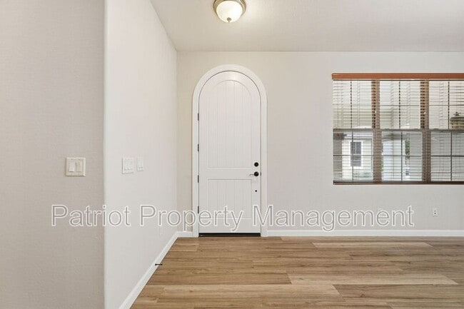 Building Photo - 13441 N 151st Dr