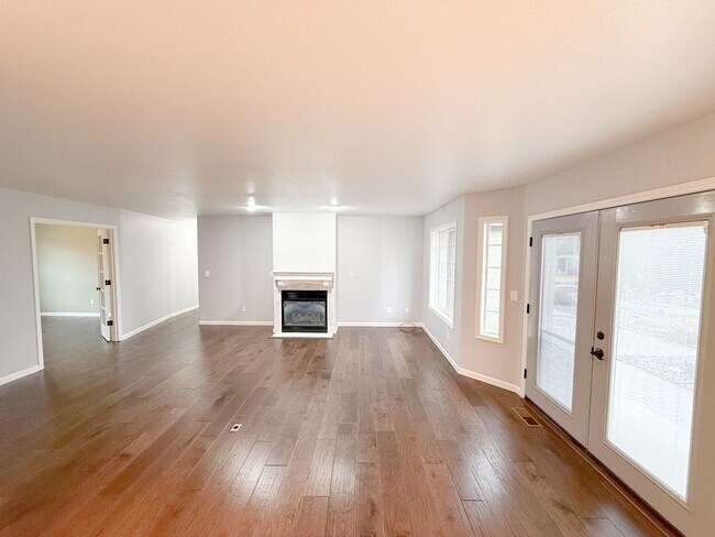 Building Photo - 4 Bedroom, 2 Bath in Pine Grove