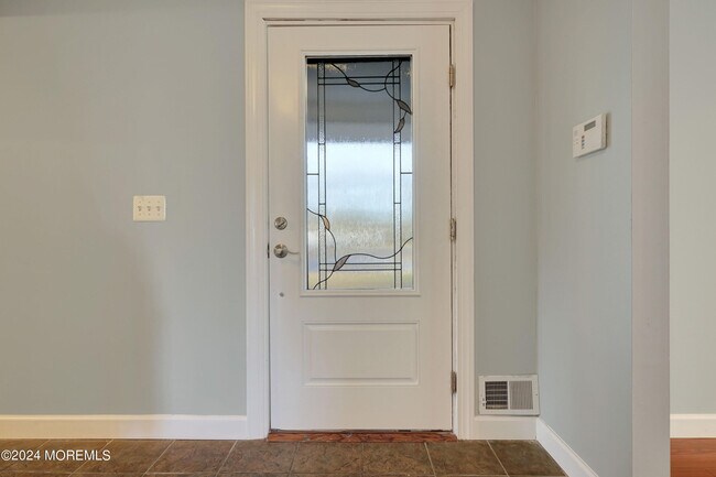 Building Photo - 22 Brookside Ct