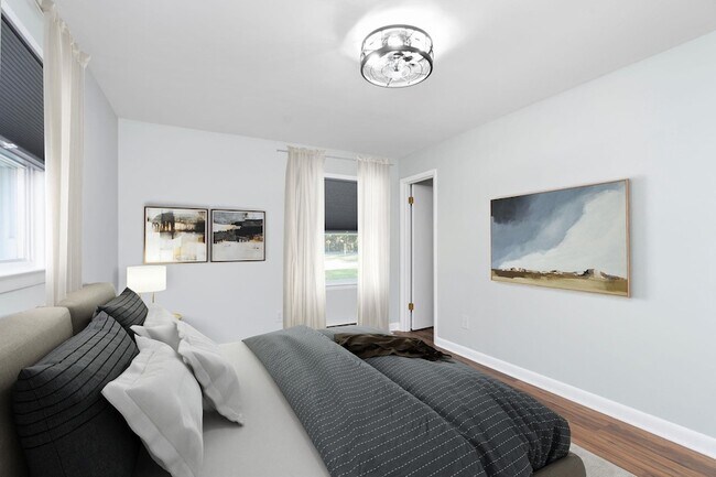 Building Photo - 826 Horsehead Rd