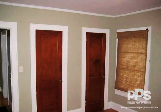 Building Photo - 1275 Winburn Dr