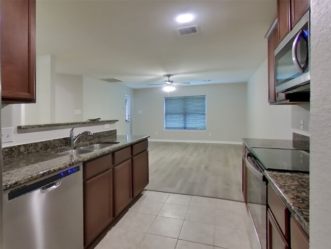 Building Photo - 27016 Leonardo Dr