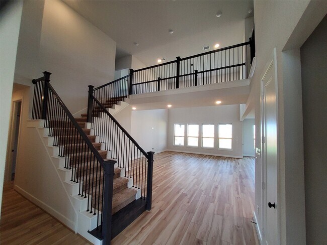 Building Photo - 20814 Flat View Dr