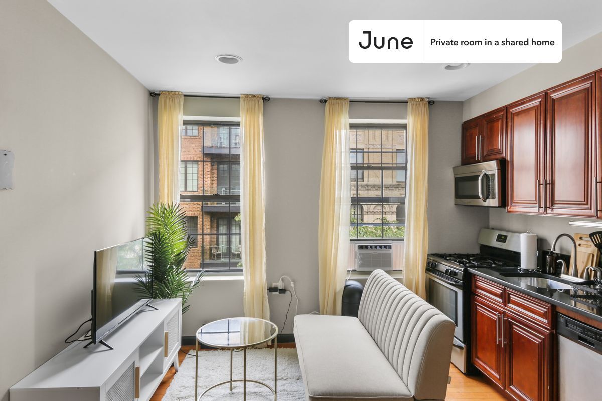 Building Photo - Room in Shared 3 bed/1 bath home in East Village