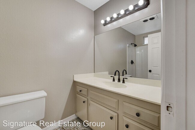 Building Photo - 4 br, 2.5 bath House - 3569 Taos Lane