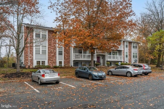 Building Photo - 108 Kenwood Dr