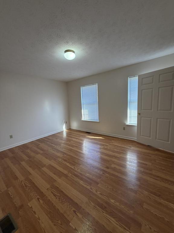 Building Photo - 427 Sara Leigh Dr