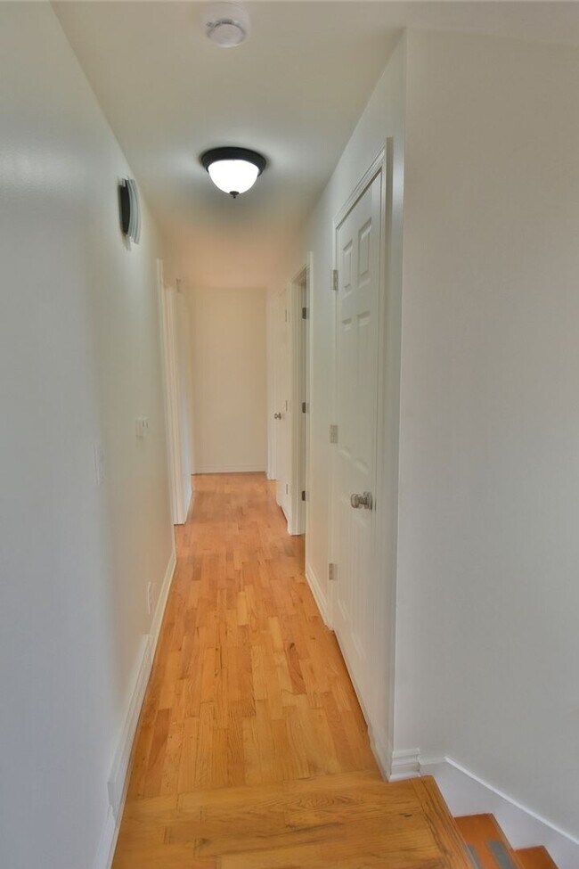 Building Photo - 4Bd/2.5Ba Edmonds House
