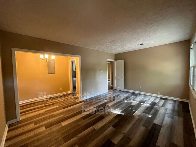 Building Photo - 39 Muscogee Dr