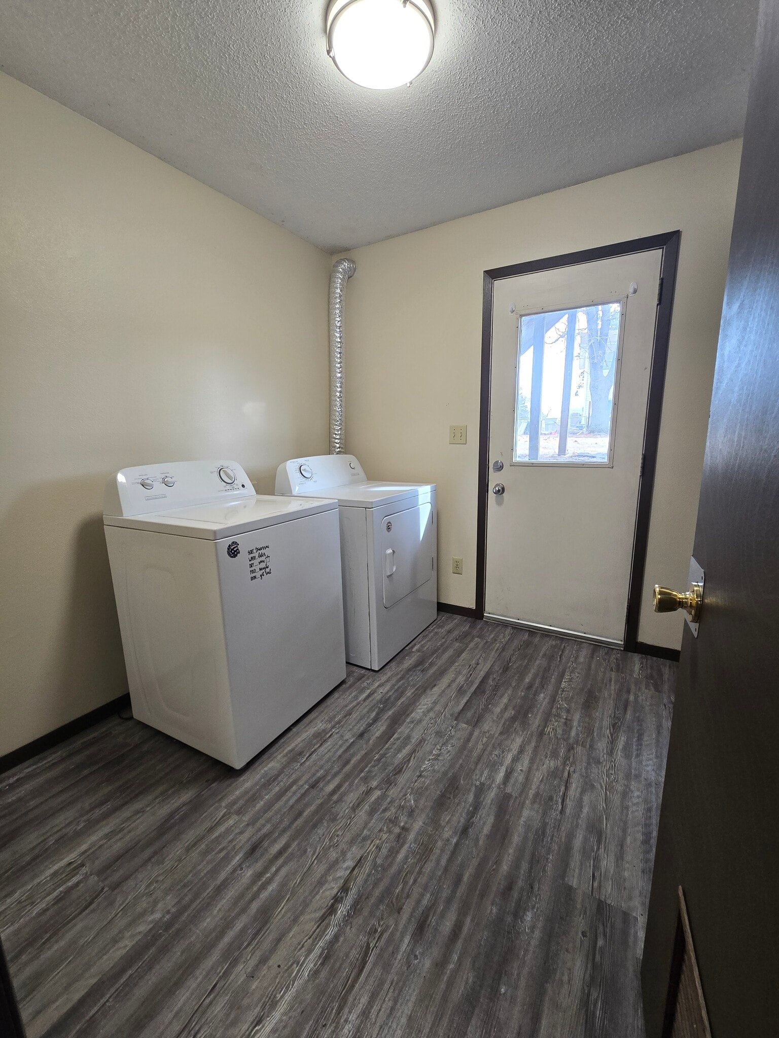 Building Photo - 1235A Thiher Dr