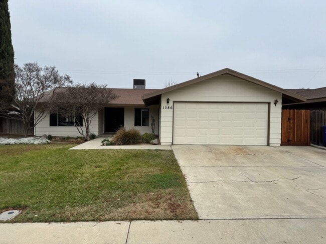 Building Photo - Now Available!! Very Nice Home In South Side Los Banos