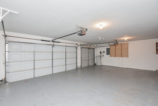 Building Photo - 21010 Kelliwood Park Ln