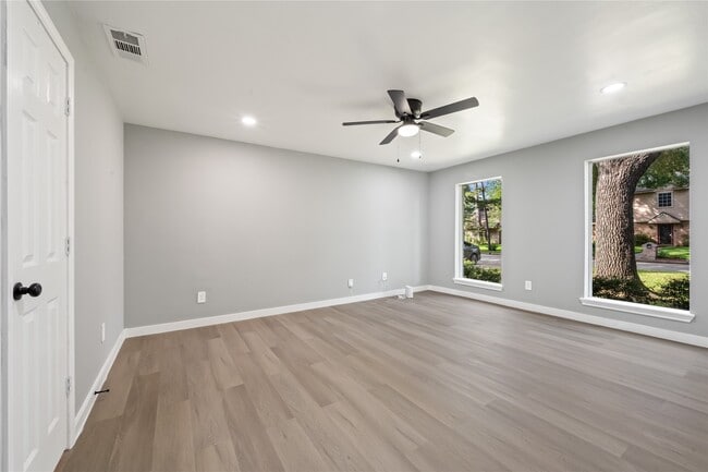Building Photo - 14015 Cleobrook Dr