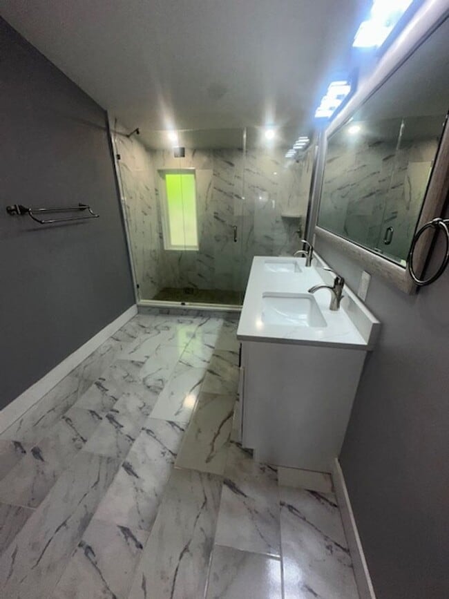 Building Photo - Stunning Fully Remodeled Home in Friendship – Modern Finishes & Prime Location!