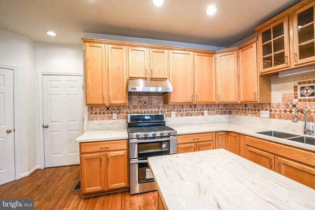 Building Photo - 7683 Henry Knox Dr