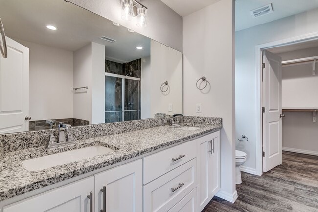 Building Photo - Beautiful, brand-new, 3-bedroom, 2-bath home in Nixa with a 3-car garage.