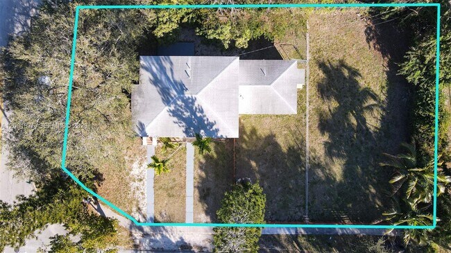 Building Photo - 12247 NE 9th Ave