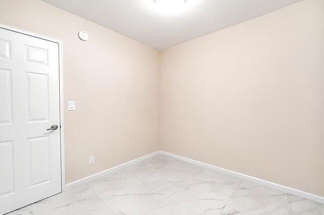 Building Photo - 1600 N 68th Ave