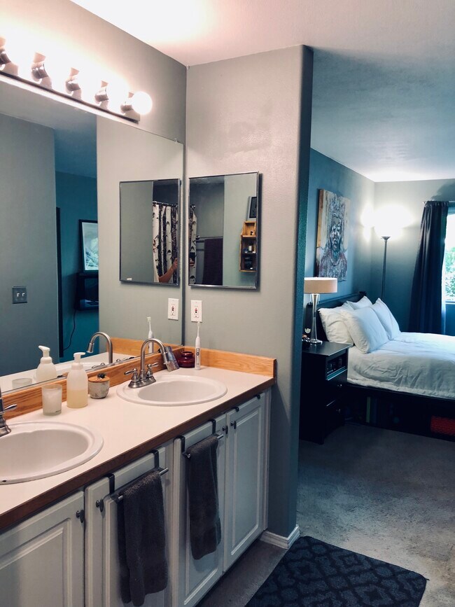 Building Photo - 16255 SW Audubon St