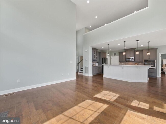 Building Photo - 26300 Tributary Blvd