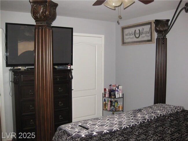 Building Photo - Beautiful SW condo close to the Las Vegas ...