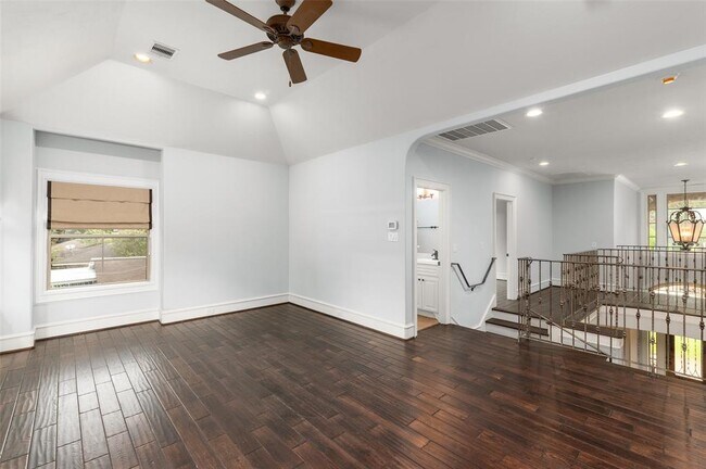 Building Photo - 2420 Chimney Rock Rd