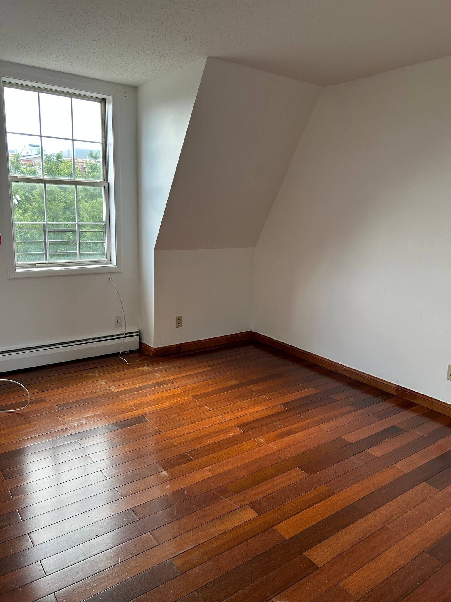 Building Photo - 1218 Vyse Ave
