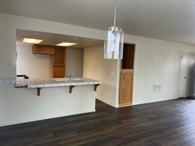 Building Photo - 2696 Orville Ave