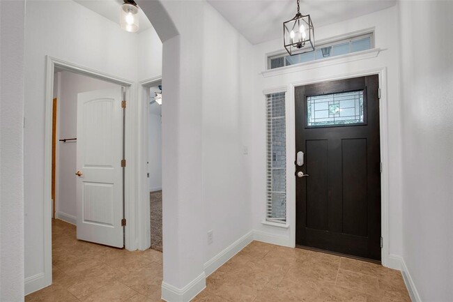 Building Photo - 9501 Bentley Garner Ln