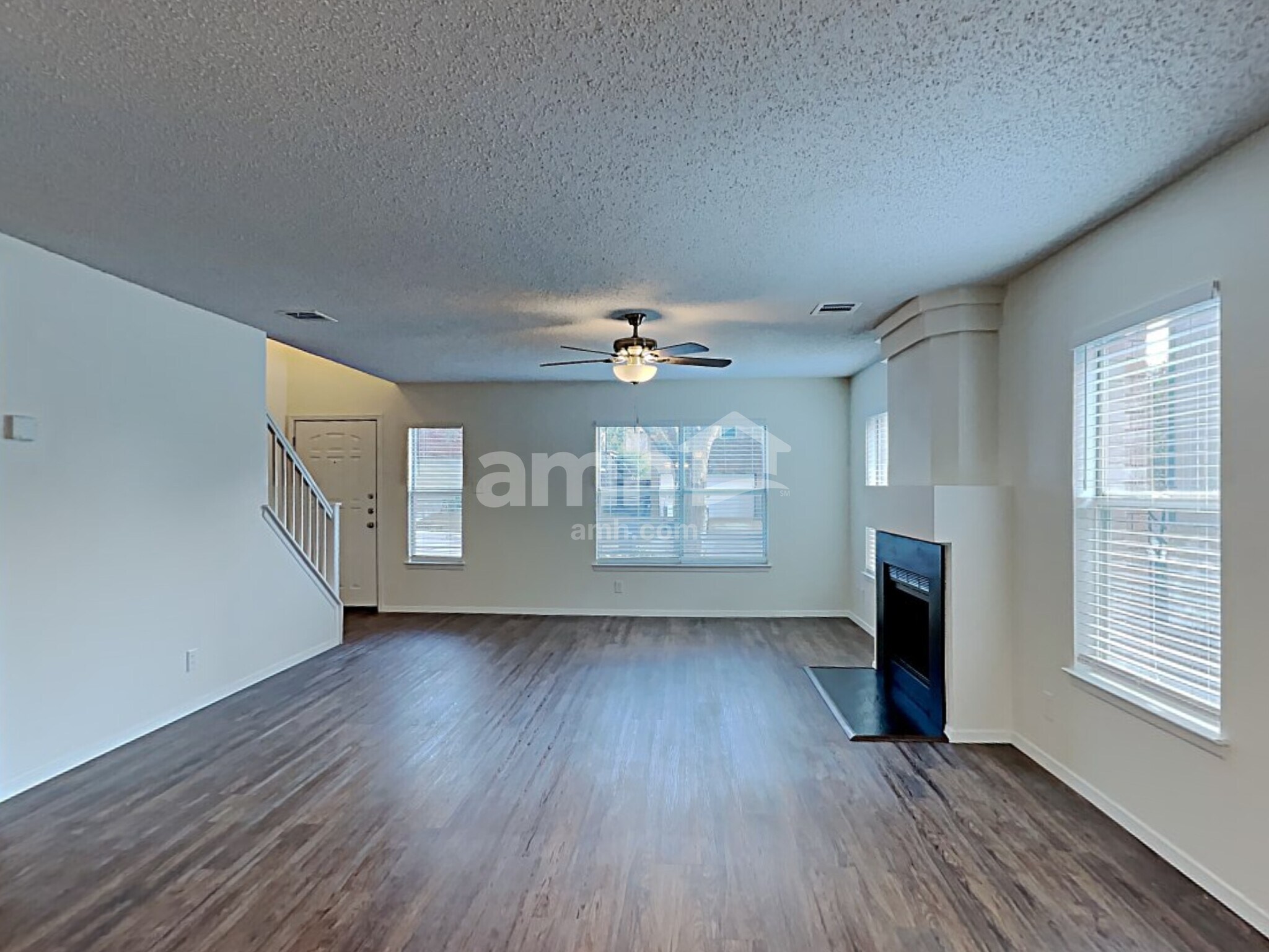 Building Photo - 2407 Canyon Rim