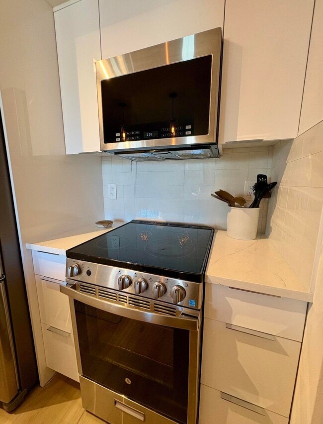 Building Photo - 600 S Dixie Hwy