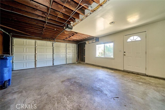 Building Photo - 27916 Alvarez Dr