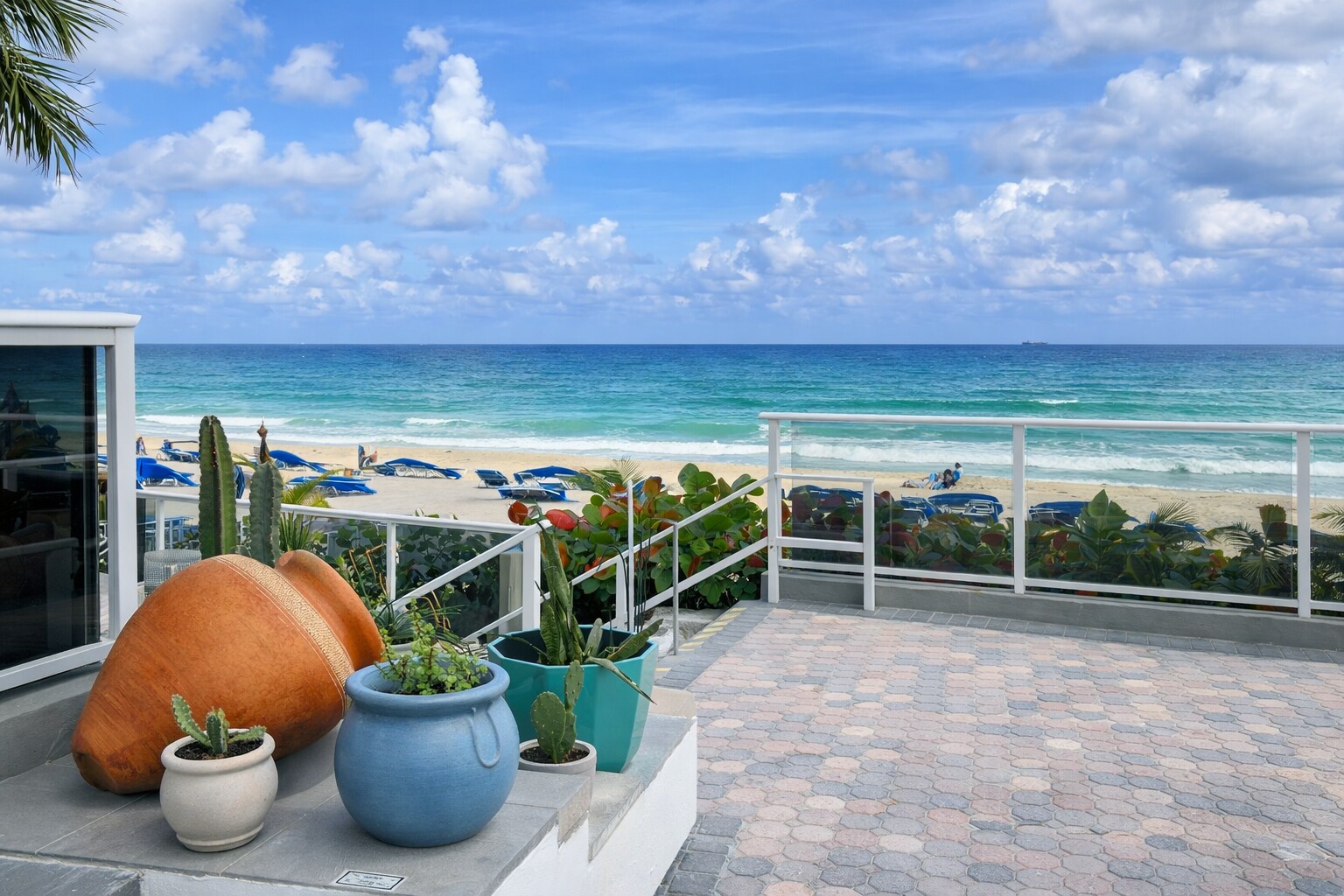 Building Photo - 3700 Galt Ocean Dr