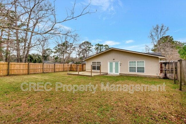 Building Photo - 122 Longleaf Dr
