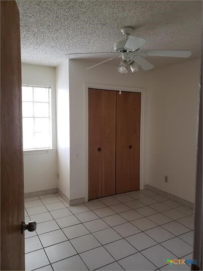 Building Photo - 2204 Shoemaker Dr