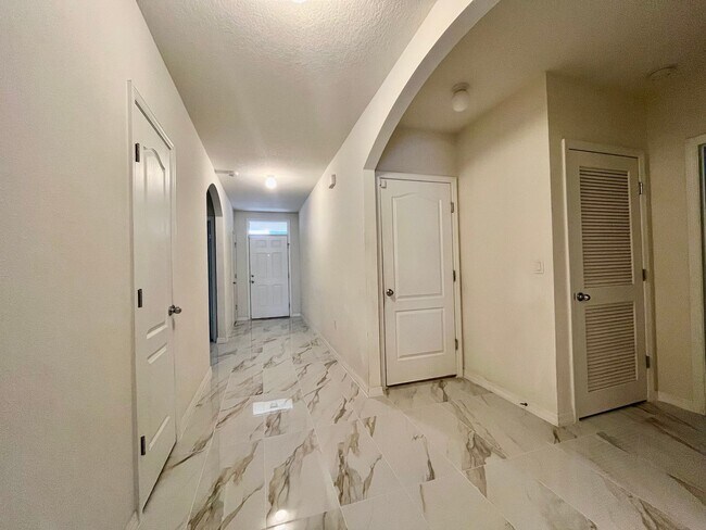 Building Photo - 3227 Bayou Bay Dr