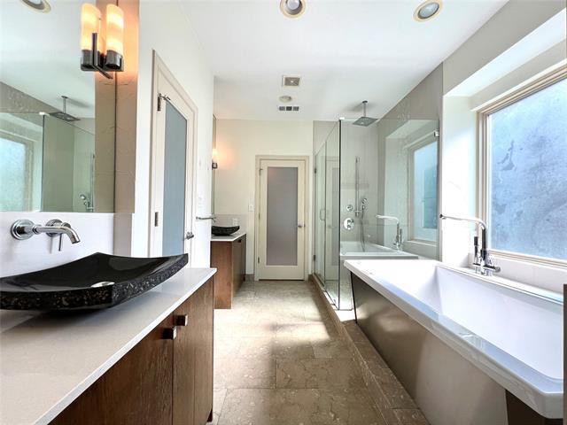 Building Photo - 4401 Crown Ridge Dr