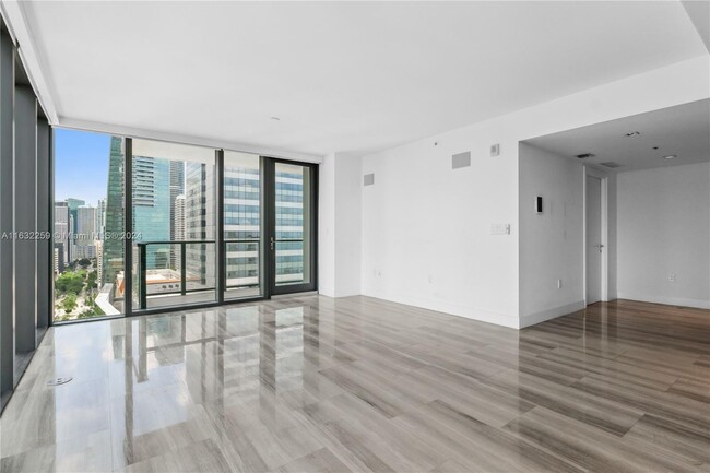 Building Photo - 1451 Brickell Ave