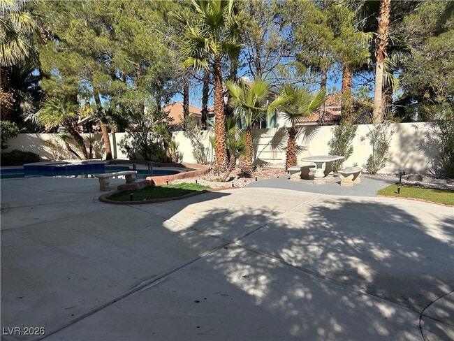 Building Photo - 2920 Sunstone St